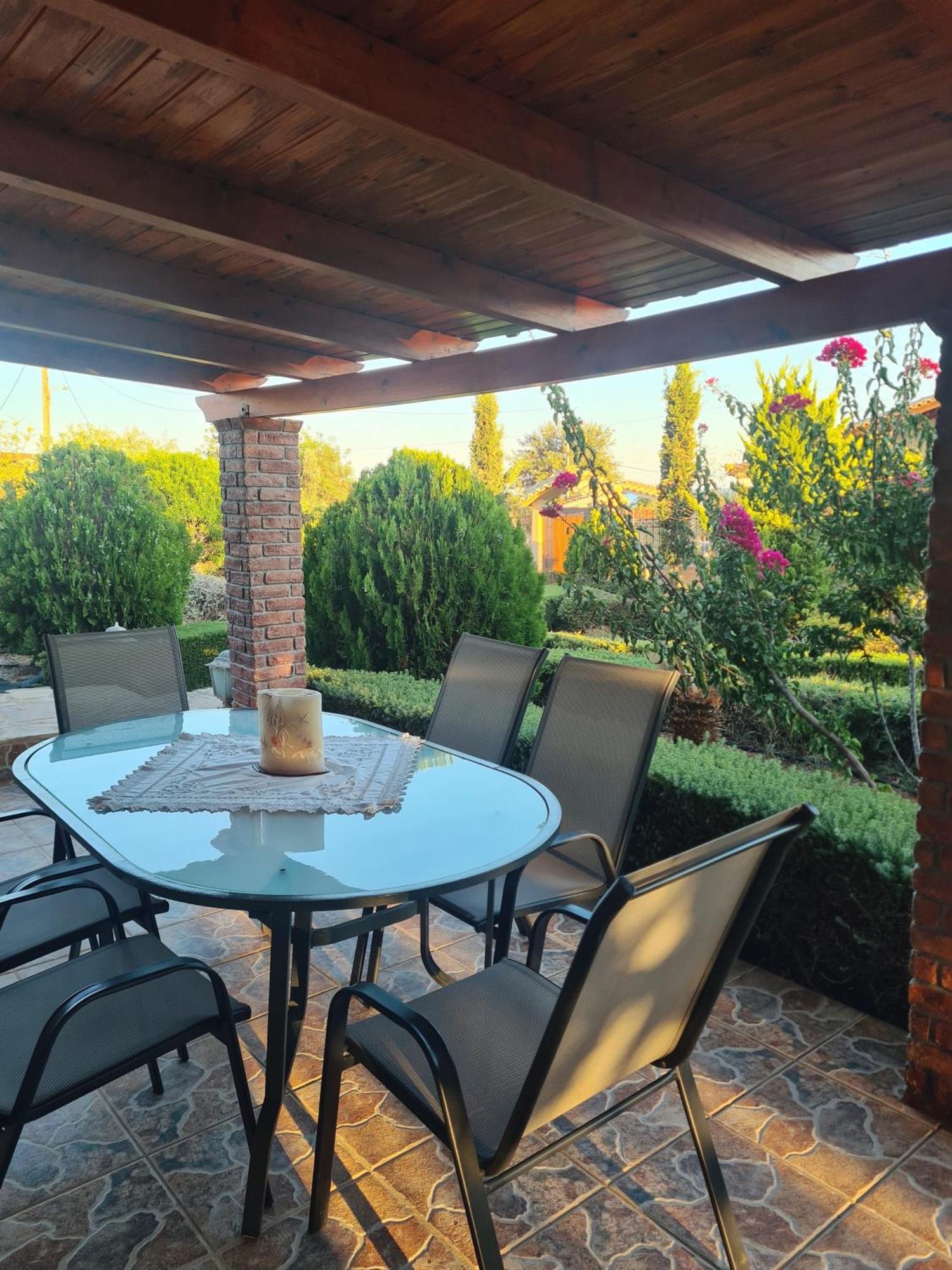 Guesthouse Petrothalassa Porto Cheli Exteriér fotografie